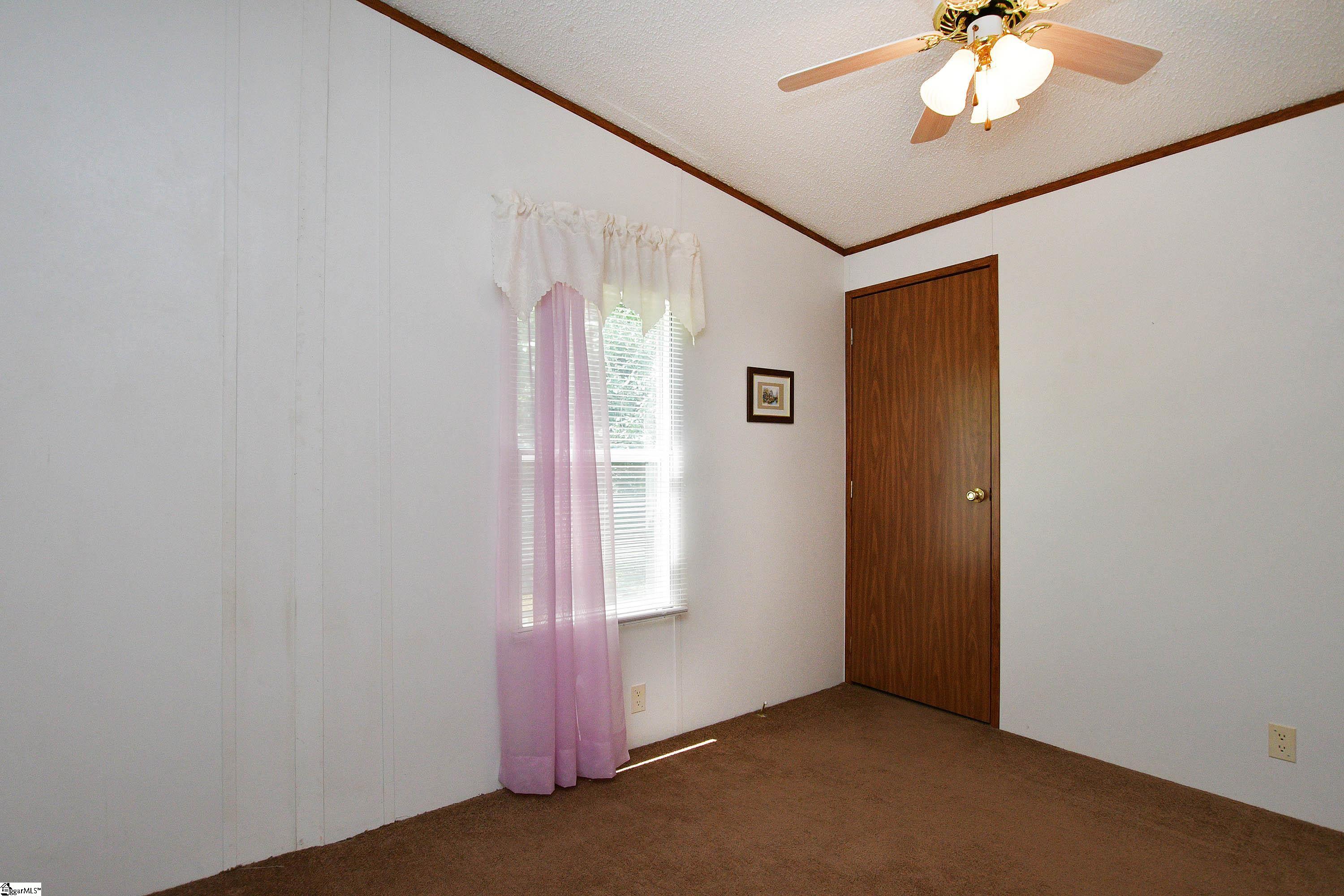 404 Redridge Court Fountain Inn, SC 29644 - Photo 28 of 34 Gallery Image 28