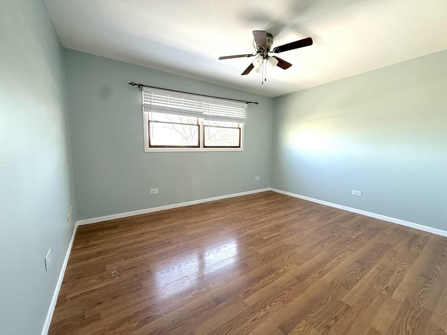 1703 Horeb Avenue Zion, IL 60099 - Photo 8 of 17