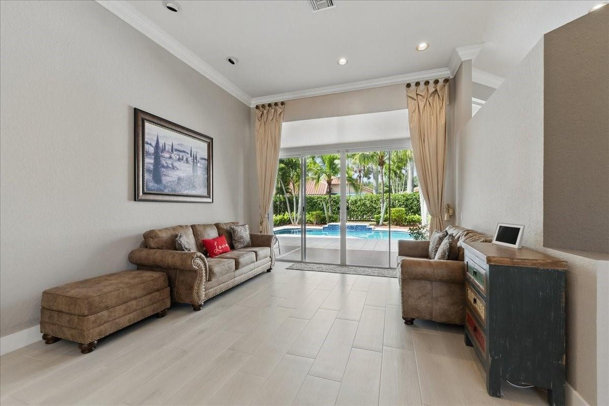 1137 Ginger Circle Weston, FL 33326 - Photo 12 of 52 Photo 12