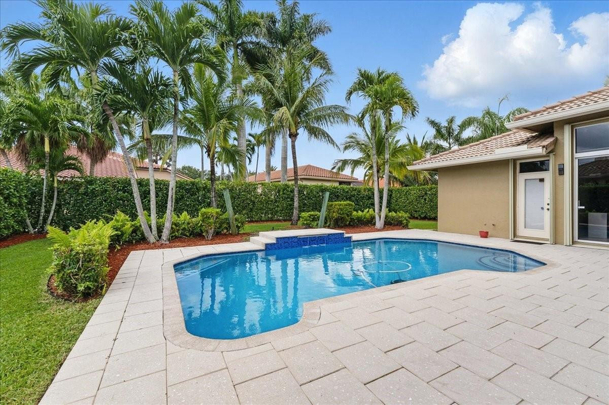 1137 Ginger Circle Weston, FL 33326 - Photo 38 of 52 Photo 38