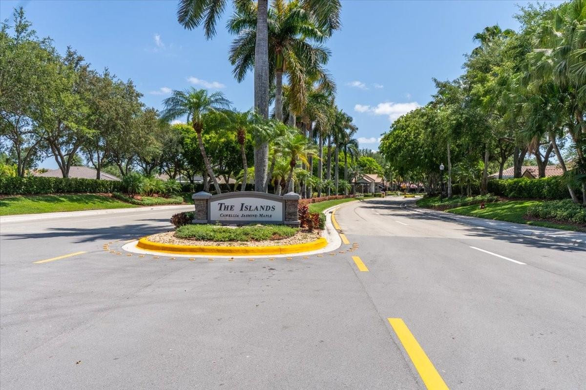 1137 Ginger Circle Weston, FL 33326 - Photo 49 of 52 Photo 50