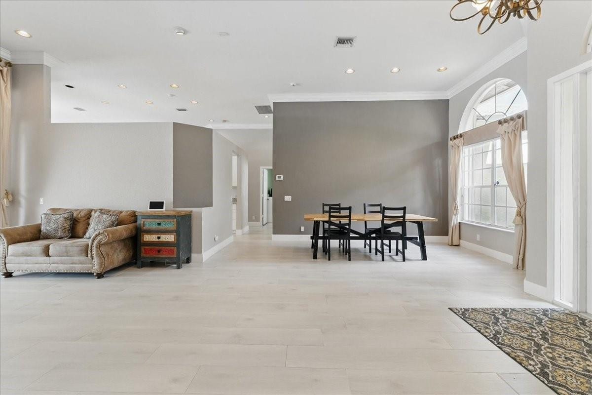 1137 Ginger Circle Weston, FL 33326 - Photo 9 of 52 Photo 9