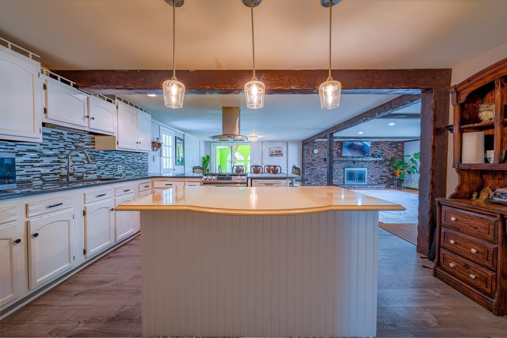 48 Newcastle Road Peabody, MA 01960 - Photo 13 of 31 Gallery Image 13