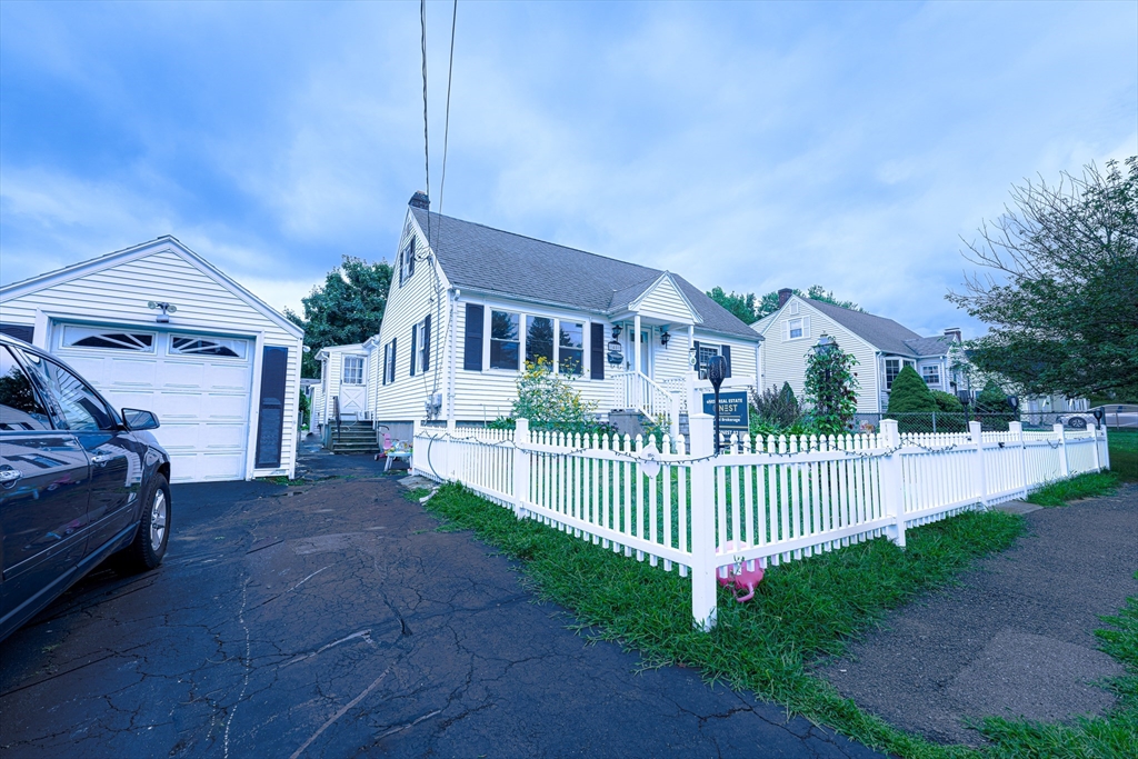 48 Newcastle Road Peabody, MA 01960 - Photo 2 of 31 Gallery Image 2