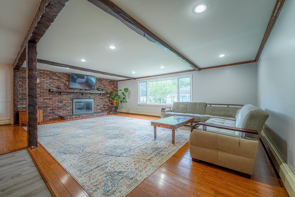 48 Newcastle Road Peabody, MA 01960 - Photo 3 of 31 Gallery Image 3