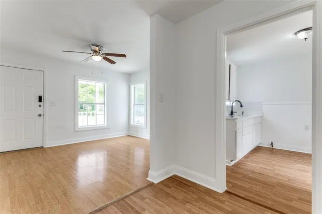 $1,395 | 3109 Wesleyan Drive South, Fort Worth, TX 76105