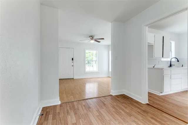 $1,395 | 3109 Wesleyan Drive South, Fort Worth, TX 76105