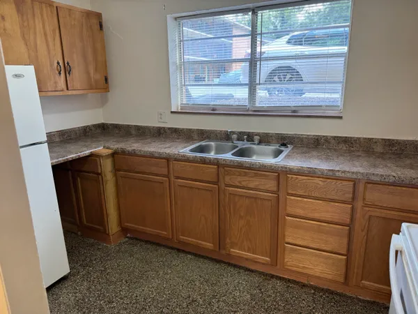$750 | 100 Ridgeview Lane, Unit 8, Bassett, VA 24055
