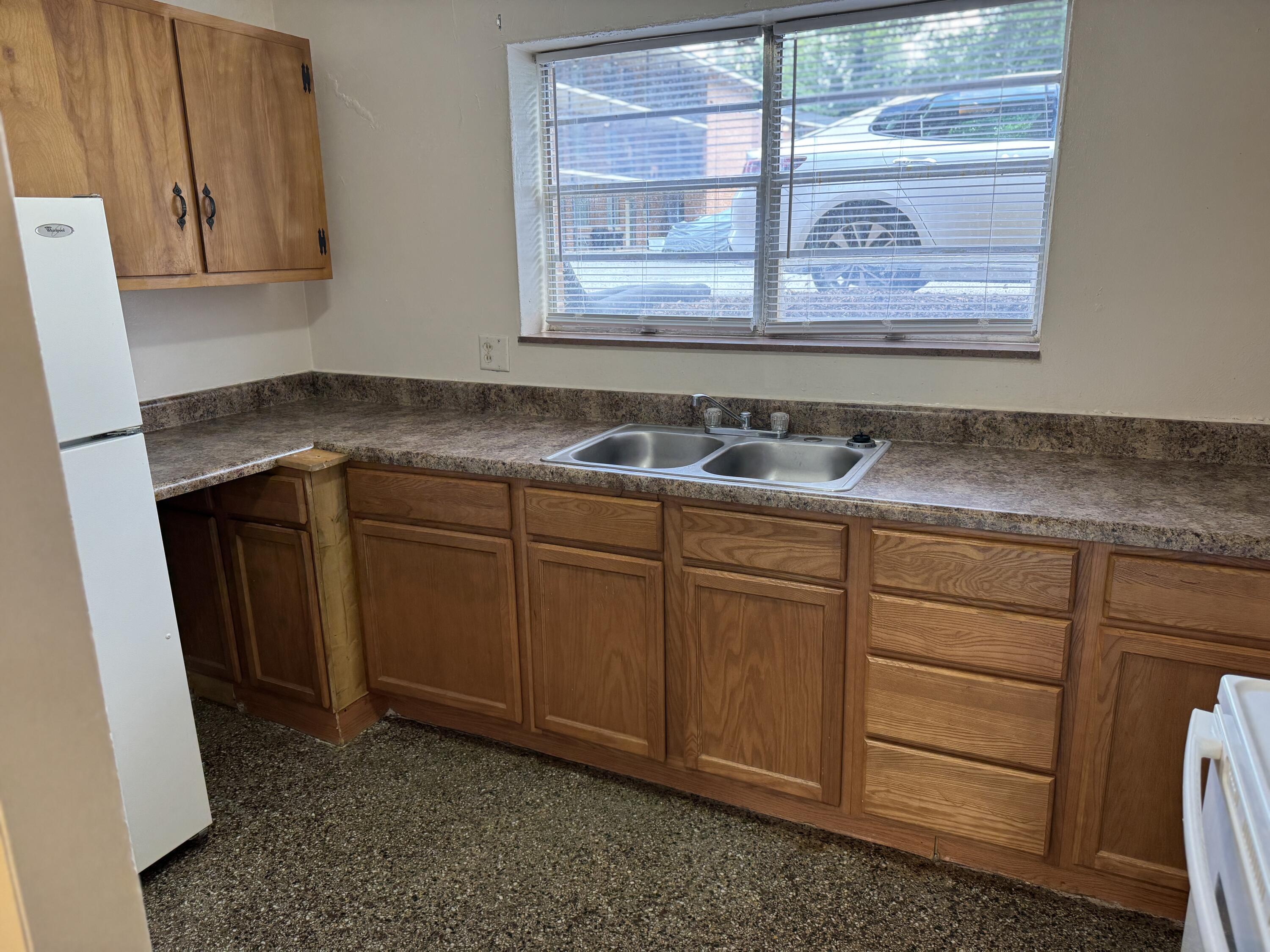 100 Ridgeview Lane, Unit 8 Bassett, VA 24055 - Photo 6 of 9 100 Ridgeview Lane, Apt 8 3