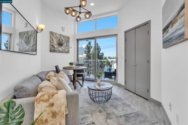 $299,000 | 410 Webster Street, Unit 5, Oakland, CA 94607