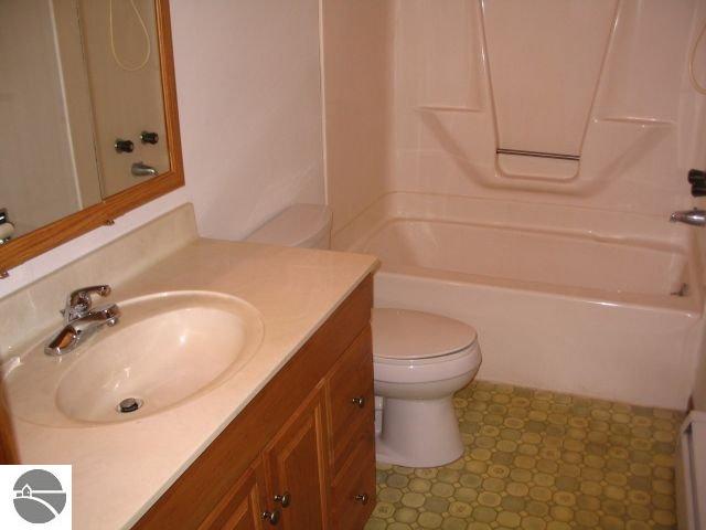 20514 Fewins Road Interlochen, MI 49643 - Photo 10 of 25 1719837-9.JPG