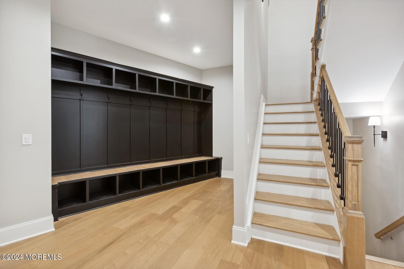 16 Round Hill Holmdel, NJ 07733 - Photo 24 of 60 31_16RoundHill_2031_Large