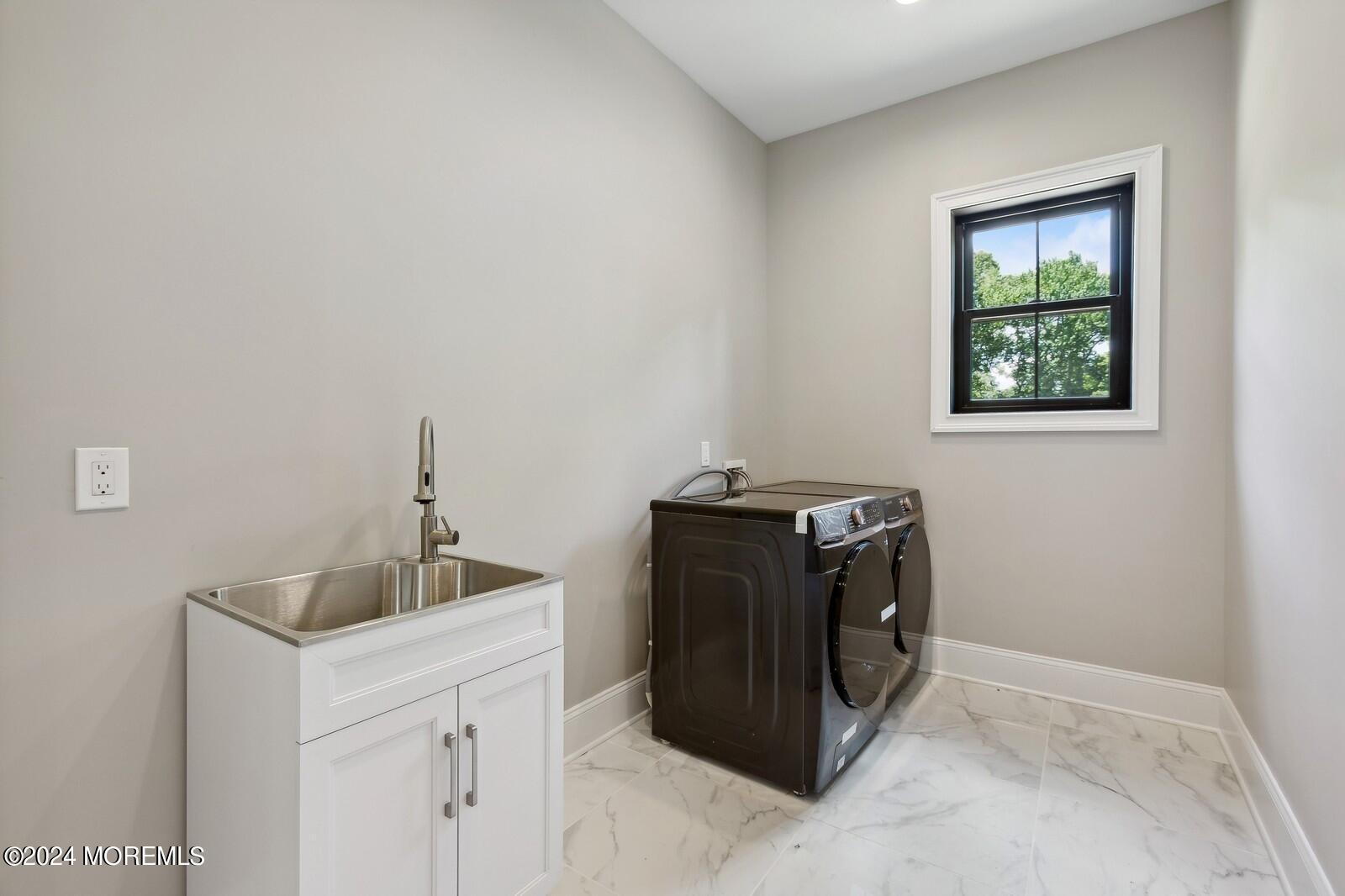 16 Round Hill Holmdel, NJ 07733 - Photo 25 of 60 30_16RoundHill_2030_Large