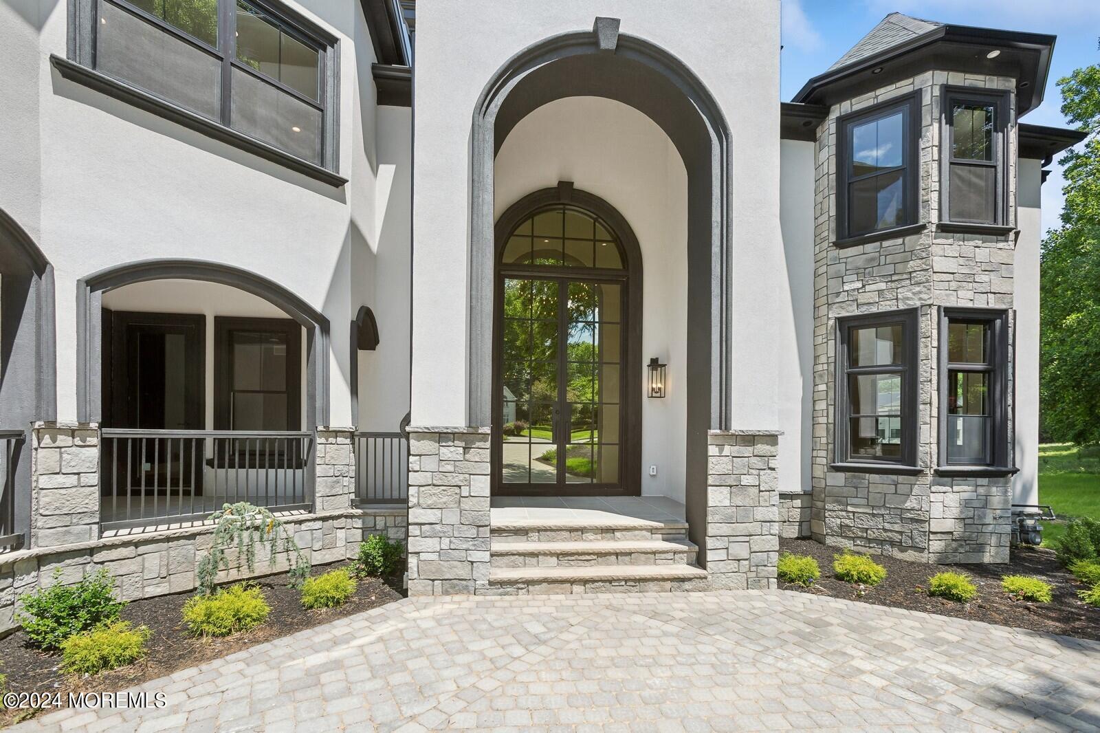 16 Round Hill Holmdel, NJ 07733 - Photo 4 of 60 04_16RoundHill_2004_Large