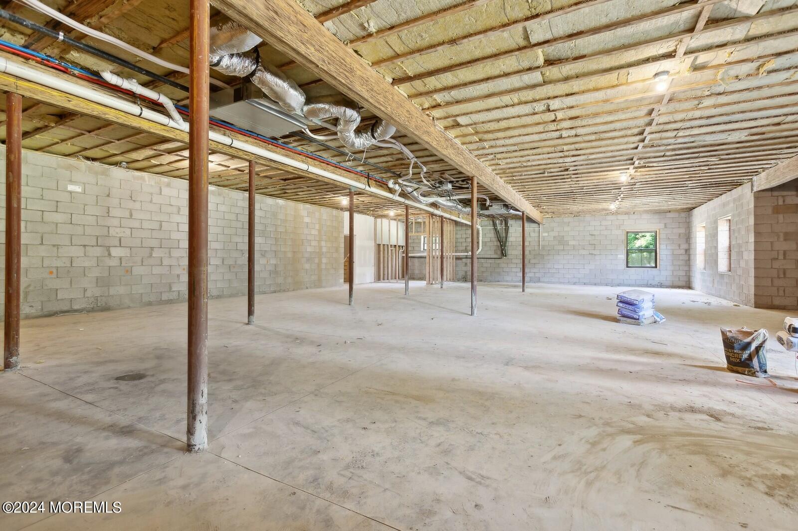 16 Round Hill Holmdel, NJ 07733 - Photo 48 of 60 33_16RoundHill_2033_Large