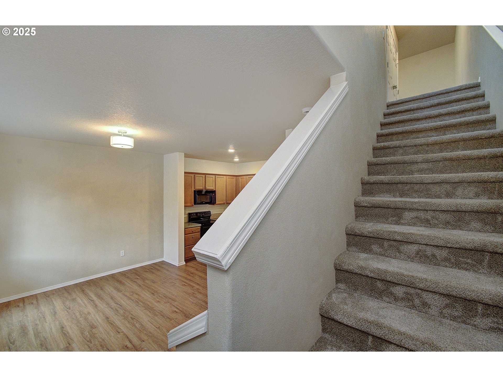 38581 Limerick Street Sandy, OR 97055 - Photo 13 of 34