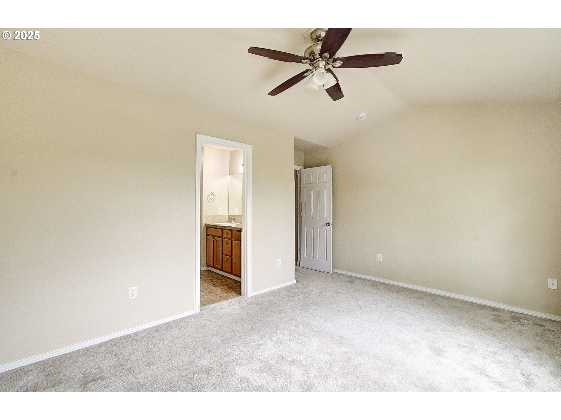 38581 Limerick Street Sandy, OR 97055 - Photo 26 of 34