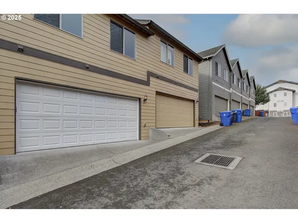 $338,900 | 38581 Limerick Street, Sandy, OR 97055