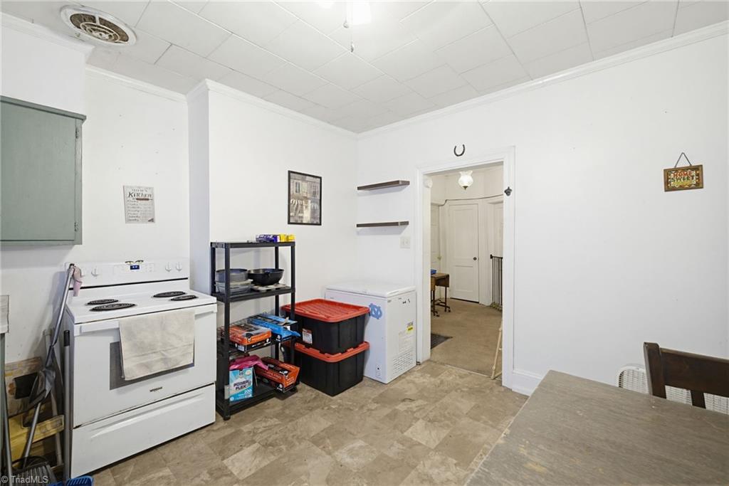 511 Early Avenue Eden, NC 27288 - Photo 18 of 27
