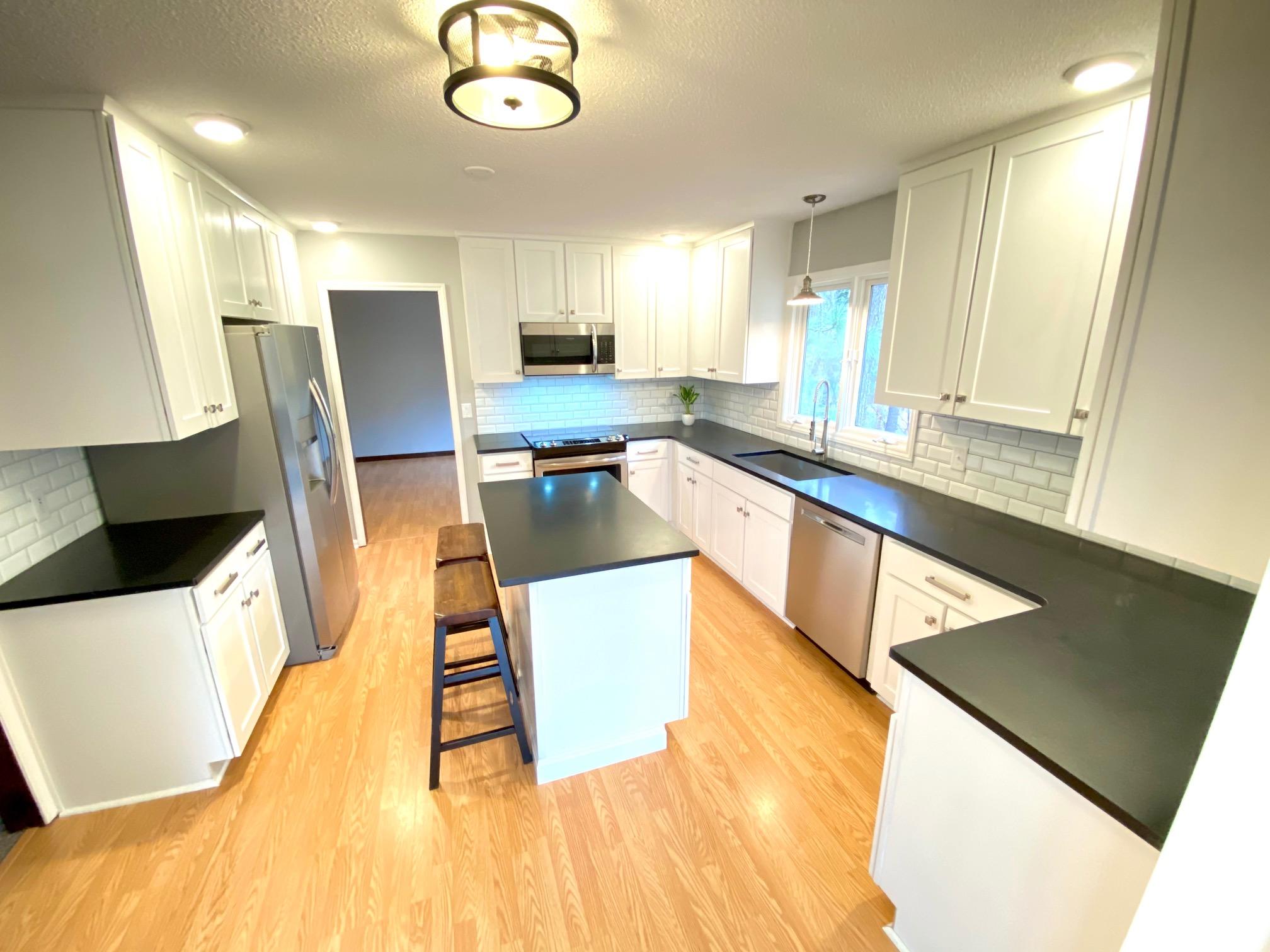 109 Rendant Avenue Savannah, GA 31419 - Photo 3 of 20 kitchenB254devonshire