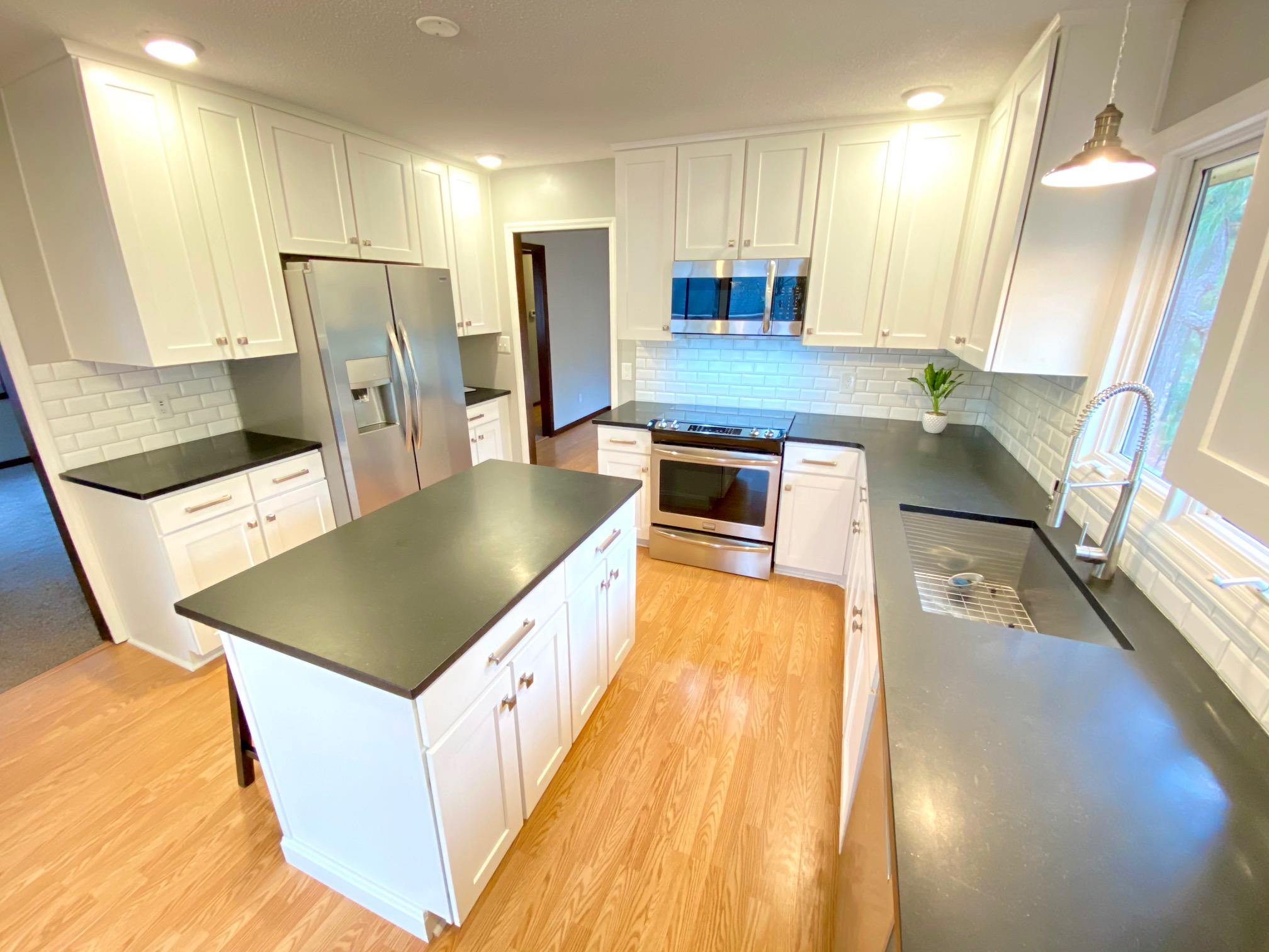 109 Rendant Avenue Savannah, GA 31419 - Photo 4 of 20 kitchenA254devonshire