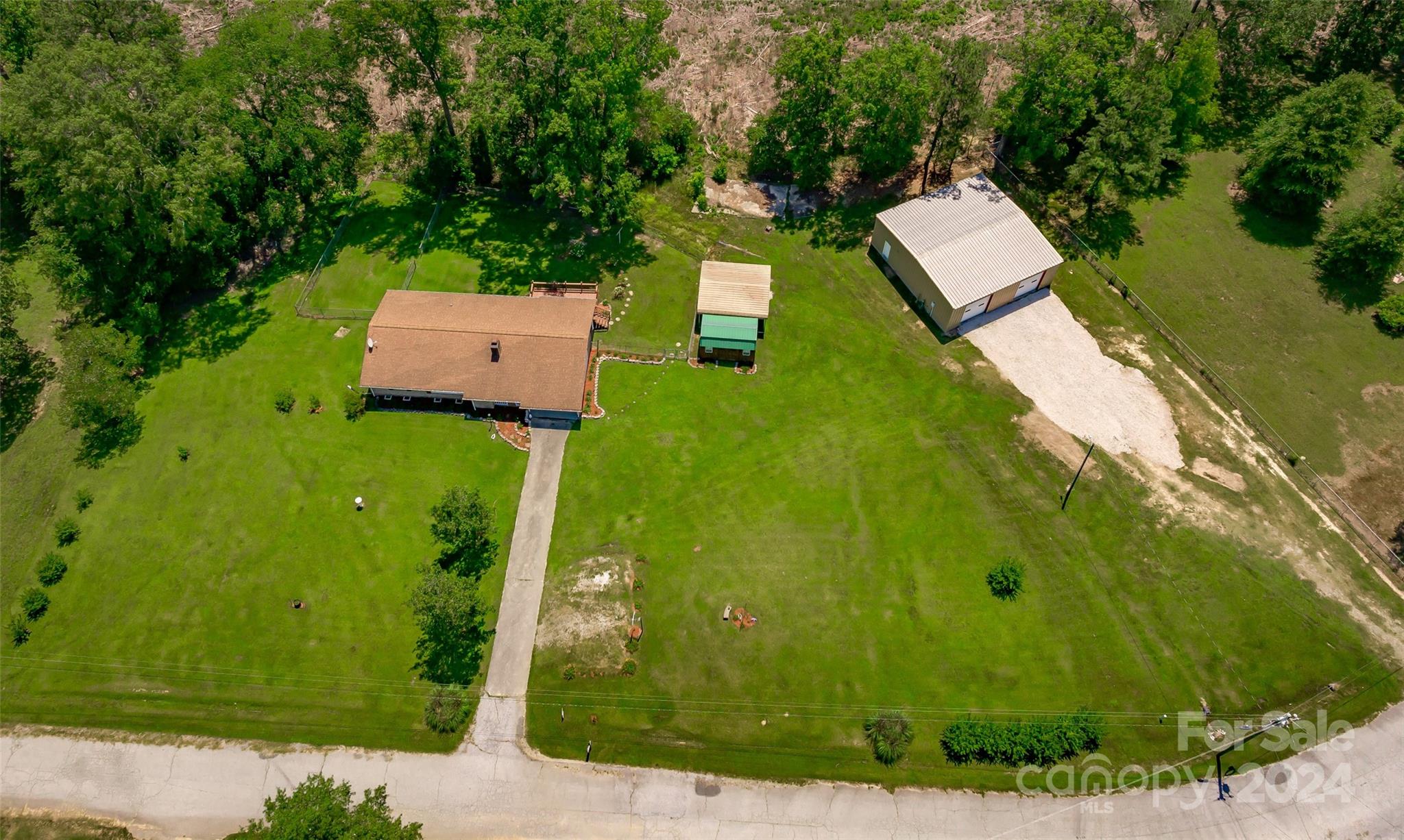 178 Wildwood Road Great Falls, SC 29055 - Photo 38 of 42 Gallery Image 38