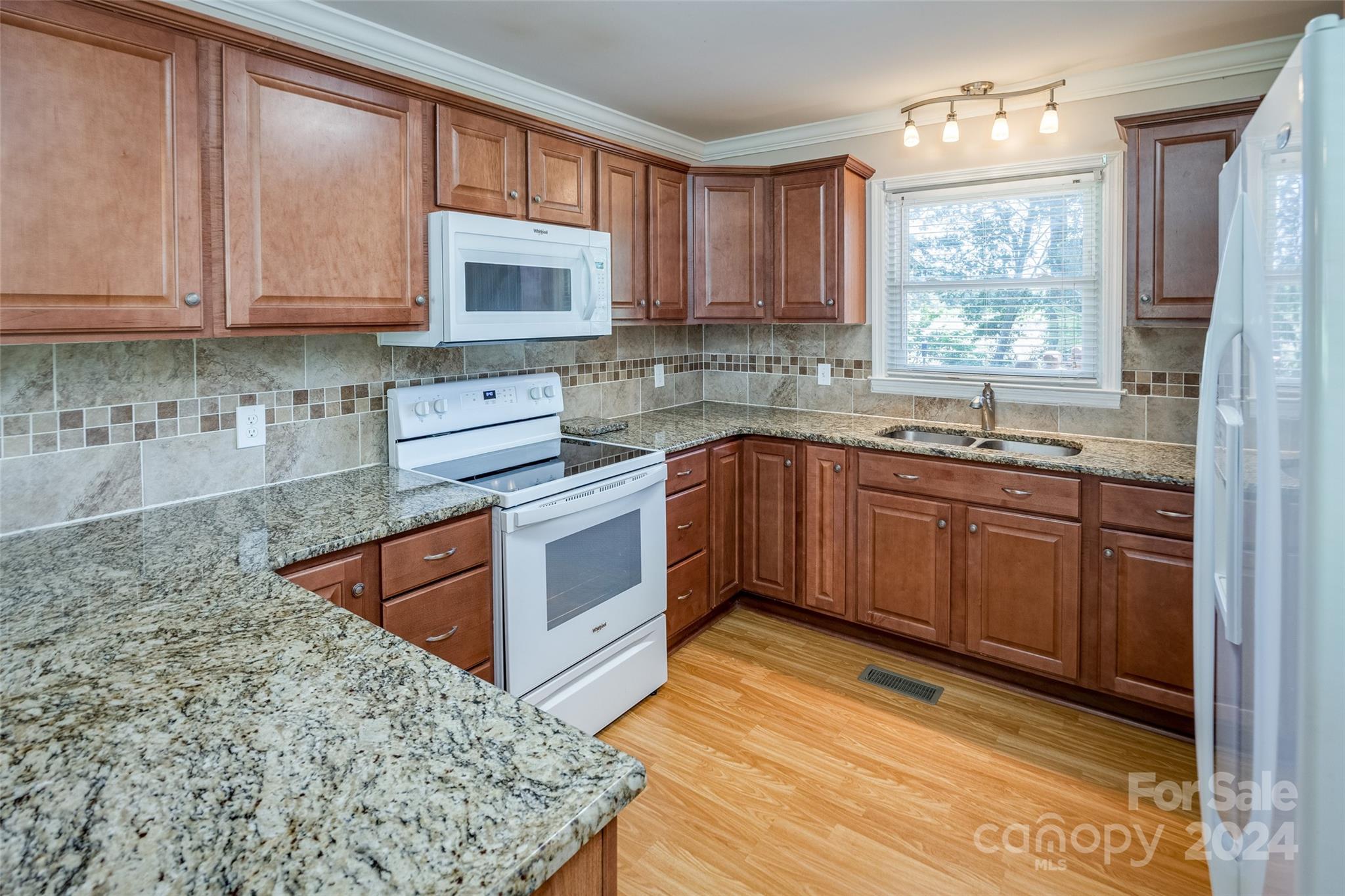 178 Wildwood Road Great Falls, SC 29055 - Photo 7 of 42 Gallery Image 7