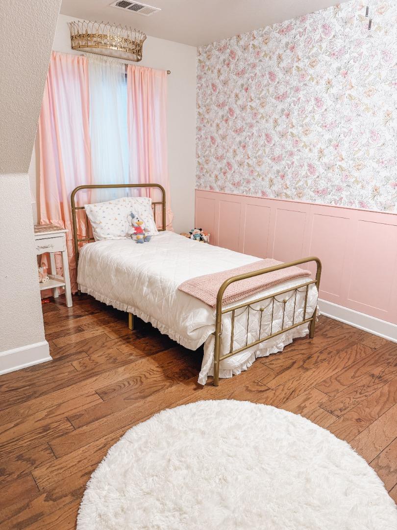 2253 Buffalo Way Copperopolis, CA 95228 - Photo 23 of 39 a bedroom with a bed and a table