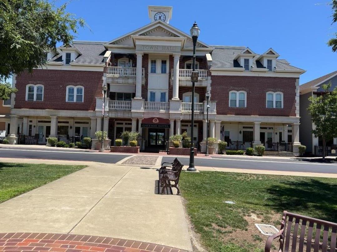 2253 Buffalo Way Copperopolis, CA 95228 - Photo 36 of 39 a front view of an apartment