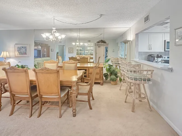 $154,900 | 3300 Twin Lakes Terrace, Unit 103, Fort Pierce, FL 34951