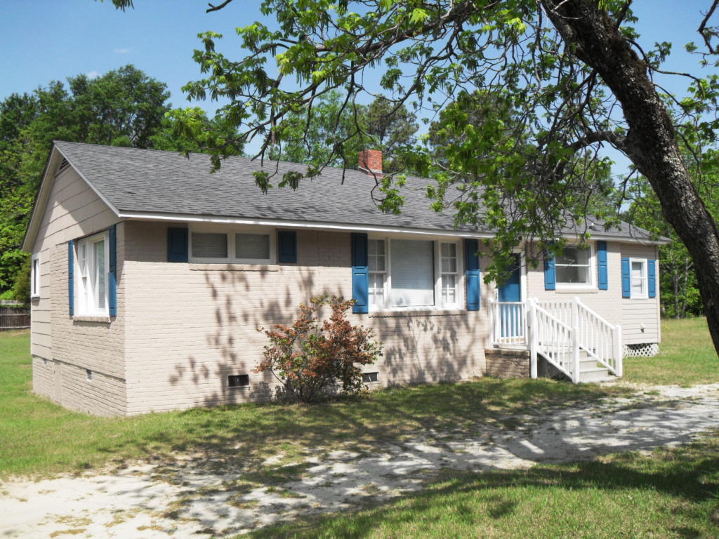 2305 Old Aberdeen Road Rockingham, NC 28379 - Photo 1 of 9 Main view