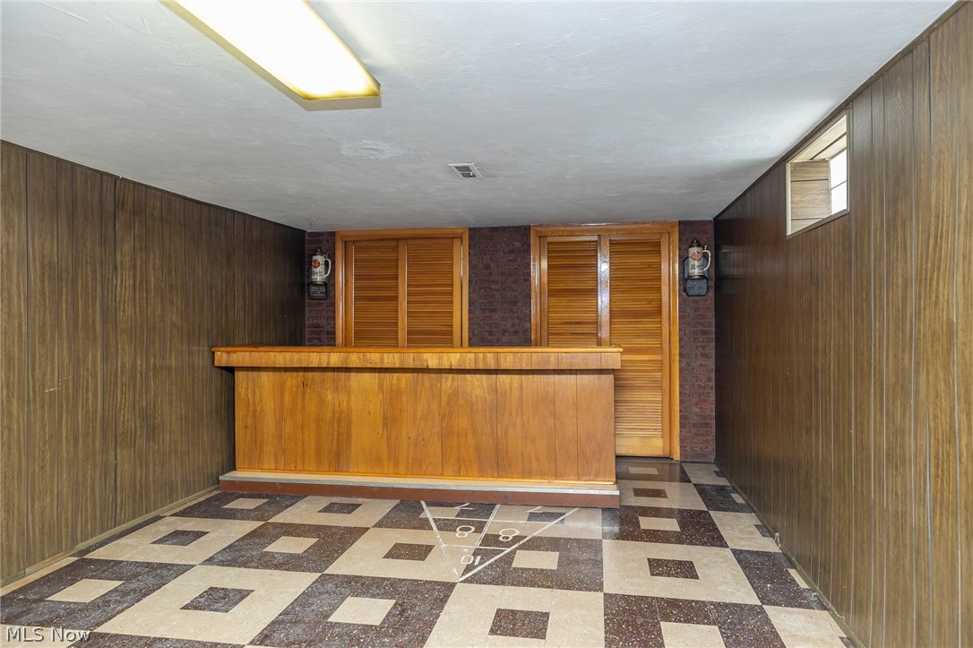 18662 Drake Road Strongsville, OH 44136 - Photo 27 of 34 Gallery Image 27