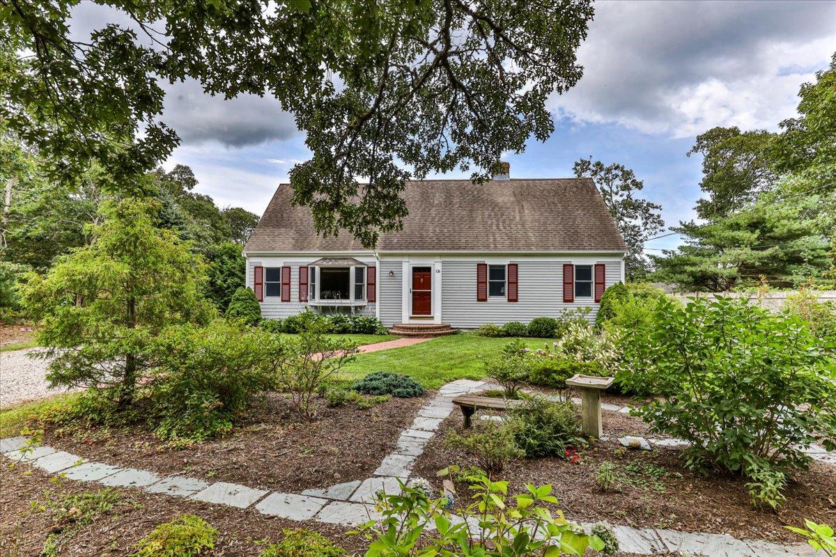 126 Middle Road South Chatham, MA 02659 - Photo 3 of 44 01-126mid-101