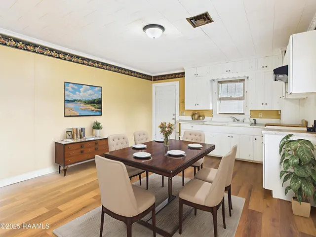 $875 | 413 Dorothy Street, Lafayette, LA 70501