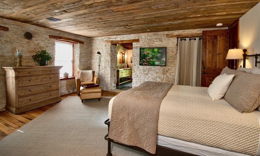 5020 Anderson Avenue Manhattan, KS 66503 - Photo 4 of 27