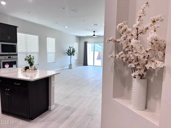 $4,190 | 6039 East Quail Avenue, Phoenix, AZ 85054