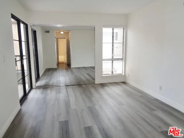 $2,995 | 909 North Croft Avenue, Unit 204, Los Angeles, CA 90069