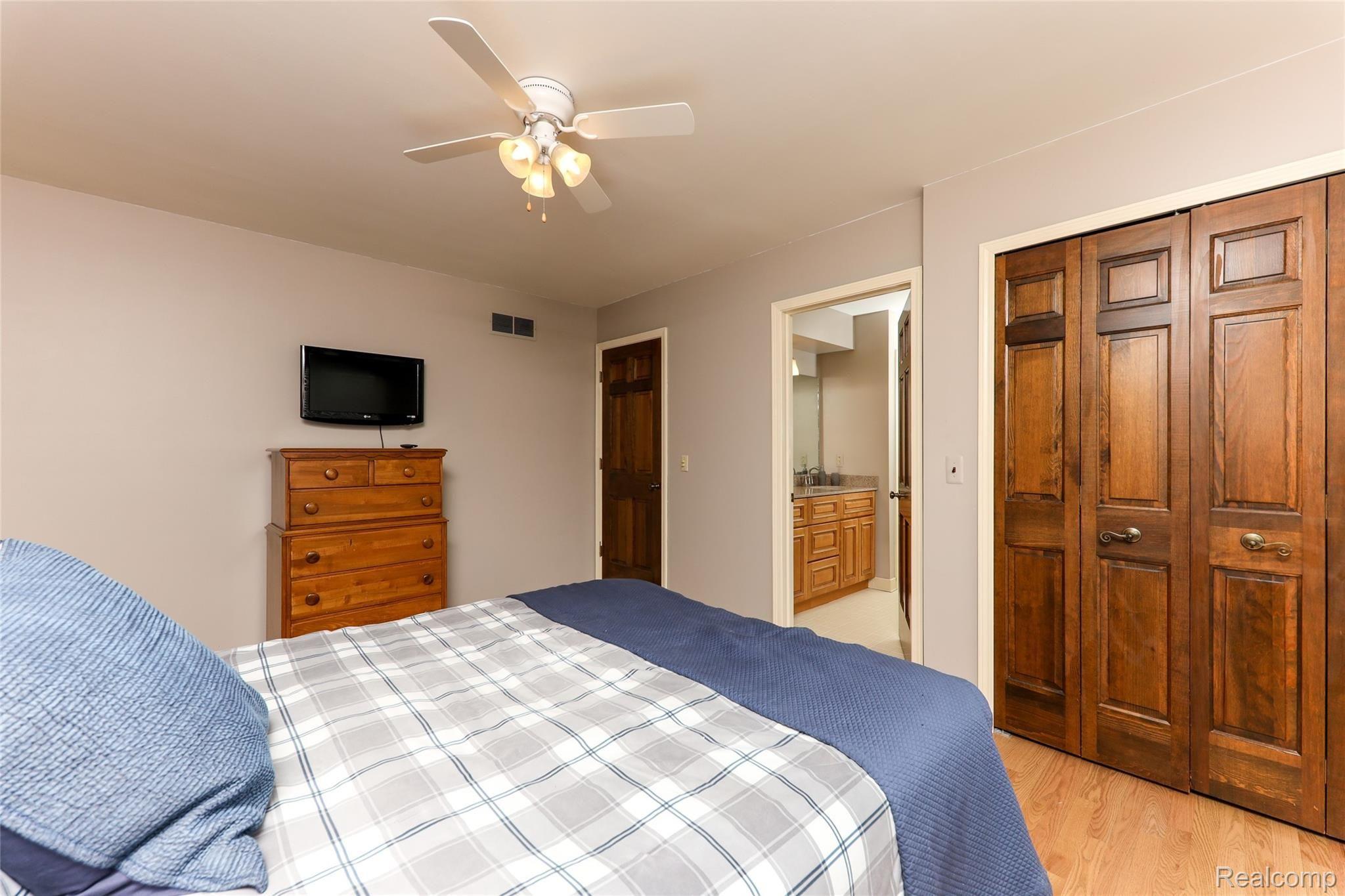 50450 Hanford Road Canton, MI 48187 - Photo 51 of 85 Second bedroom has direct access to full bathroom.