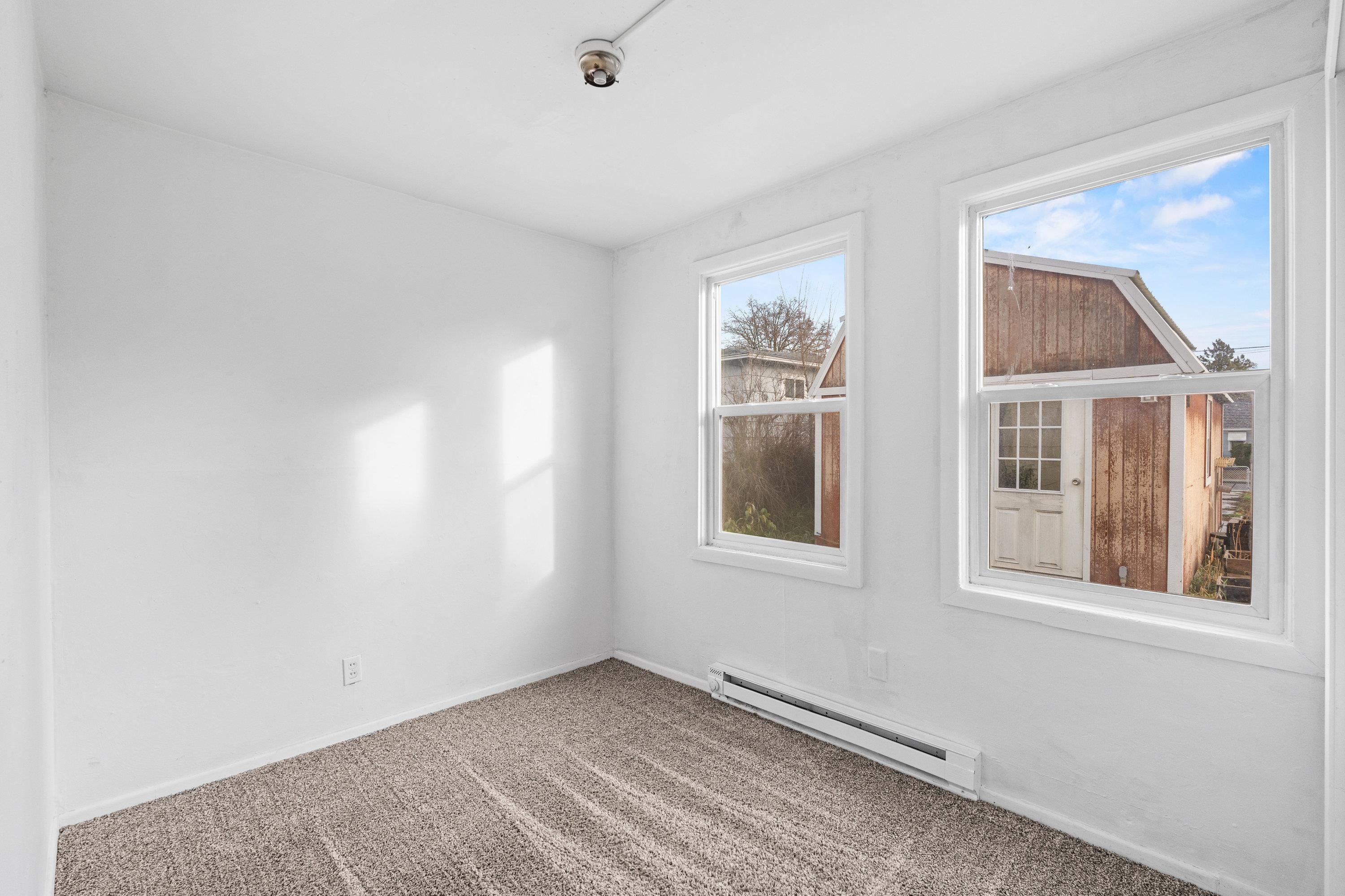 5007 North Altamont Street Spokane, WA 99217 - Photo 11 of 39