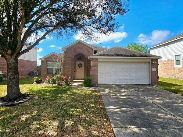 $2,250 | 3418 Dorsey Lane, Pearland, TX 77584
