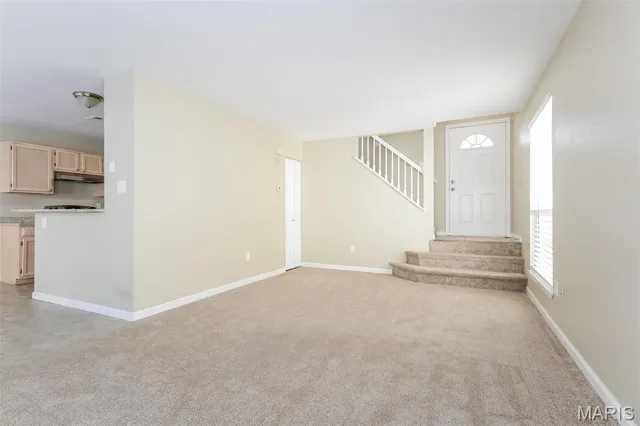 $2,010 | 11253 Liberty Landing Drive, Florissant, MO 63033