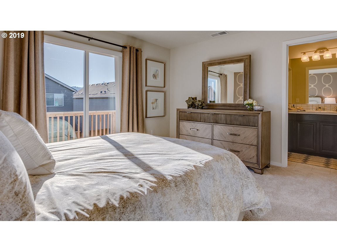 2242 Southeast Palmquist Road Gresham, OR 97080 - Photo 15 of 20 Gallery Image 15