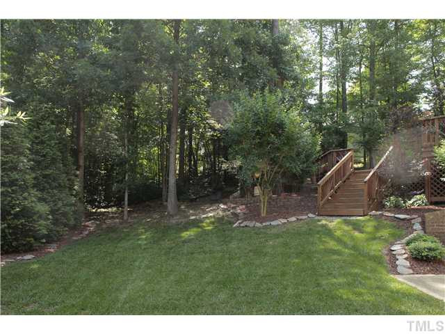 7904 Mayapple Place Raleigh, NC 27613 - Photo 23 of 24 Back Yard