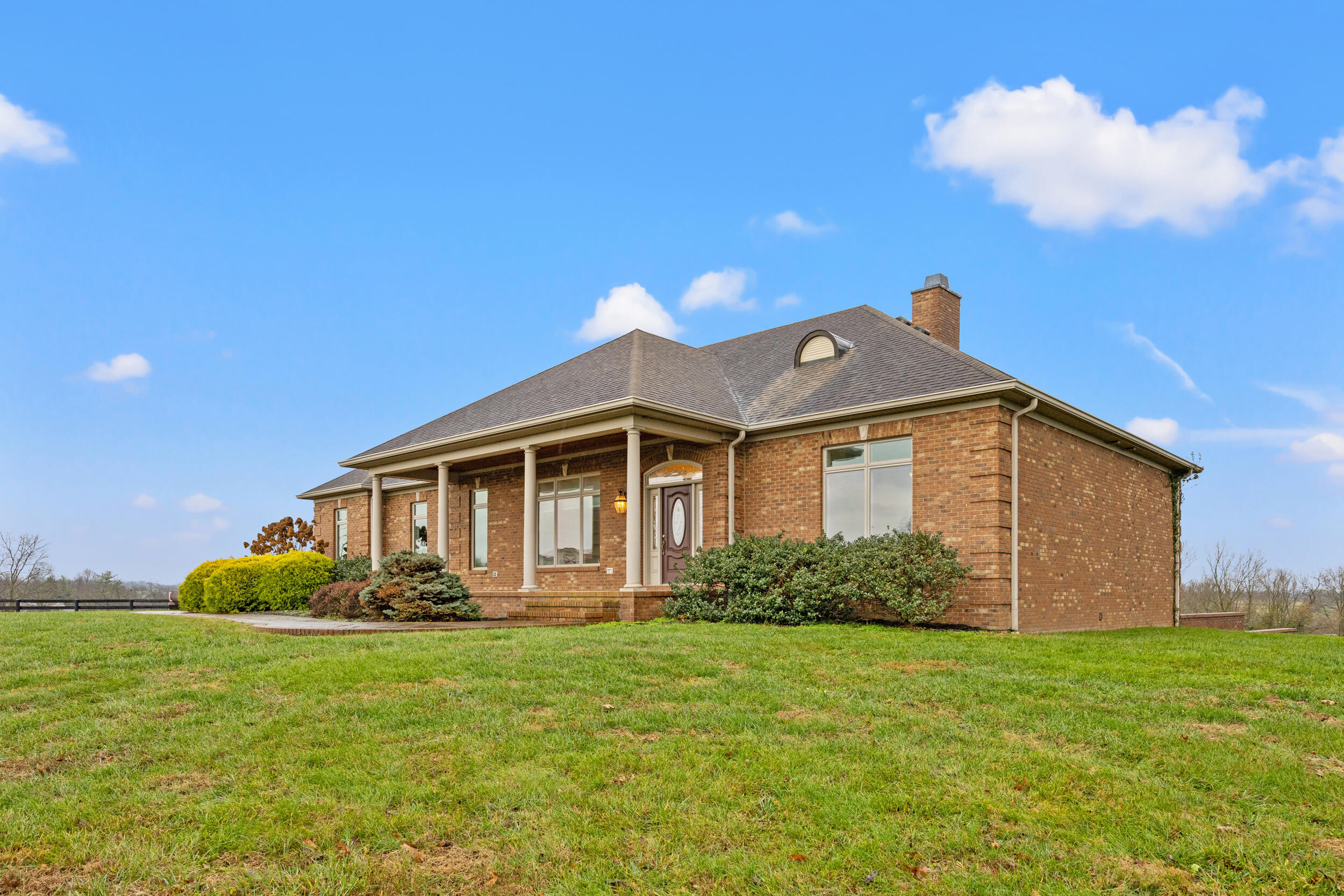3360 Shannon Run Road Versailles, KY 40383 - Photo 9 of 59 42_img_4364
