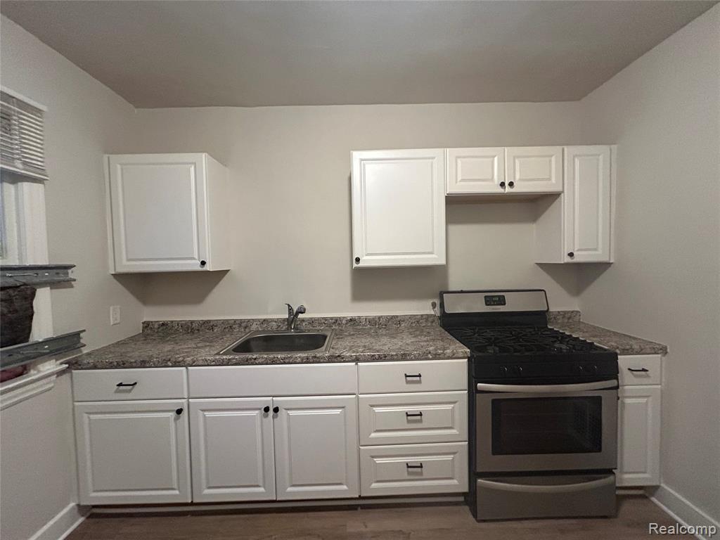4401 Buckingham Detroit, MI 48224 - Photo 3 of 41