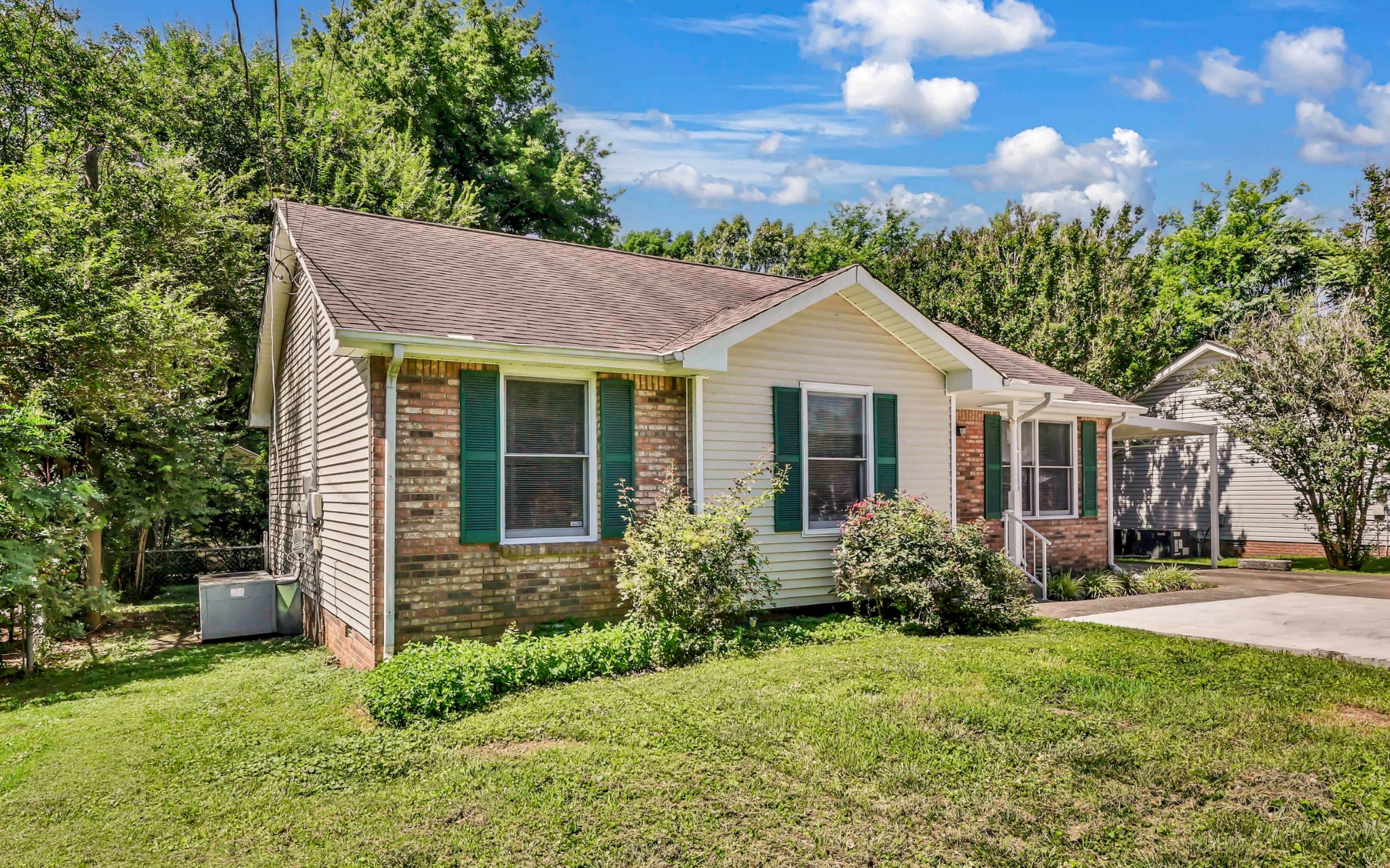 748 Needmore Road Clarksville, TN 37040 - Photo 3 of 30 Gallery Image 3