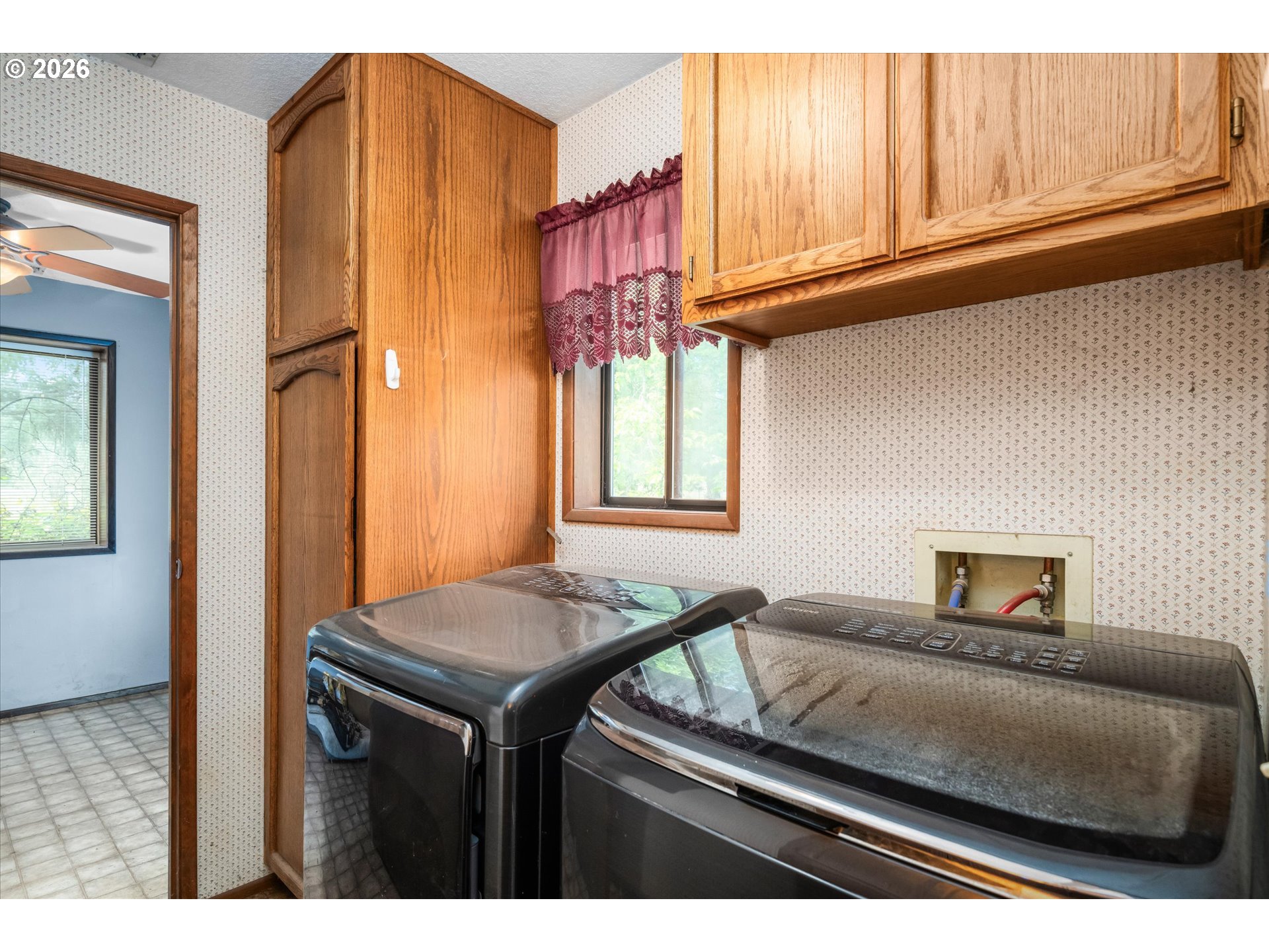 38613 Highway 58 Dexter, OR 97431 - Photo 15 of 30