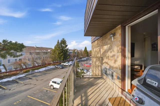 $159,900 | 5600 Astor Lane, Unit 315, Rolling Meadows, IL 60008