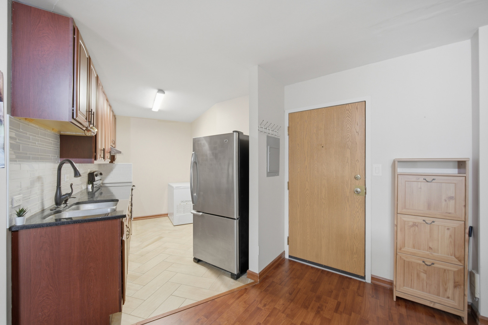 5600 Astor Lane, Unit 315 Rolling Meadows, IL 60008 - Photo 8 of 16