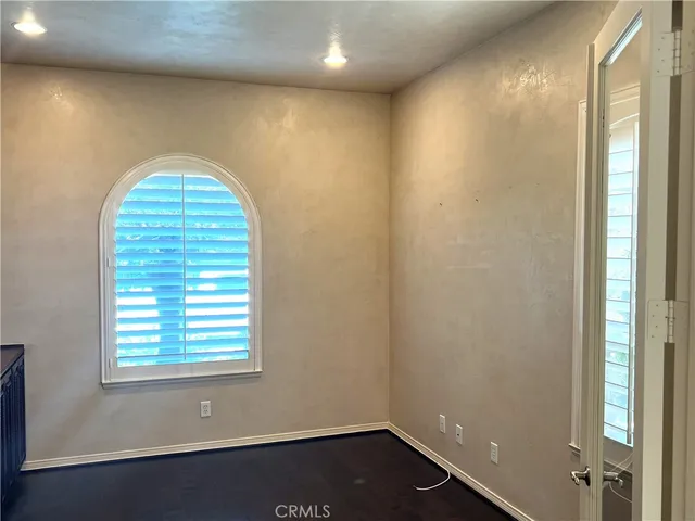 a window in an empty room